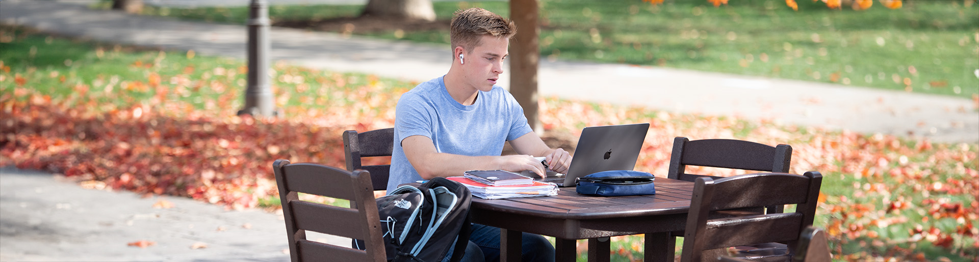 Student works online toward a degree at Cedarville University.